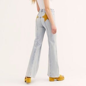 FREE PEOPLE star butt jeans 🍋
